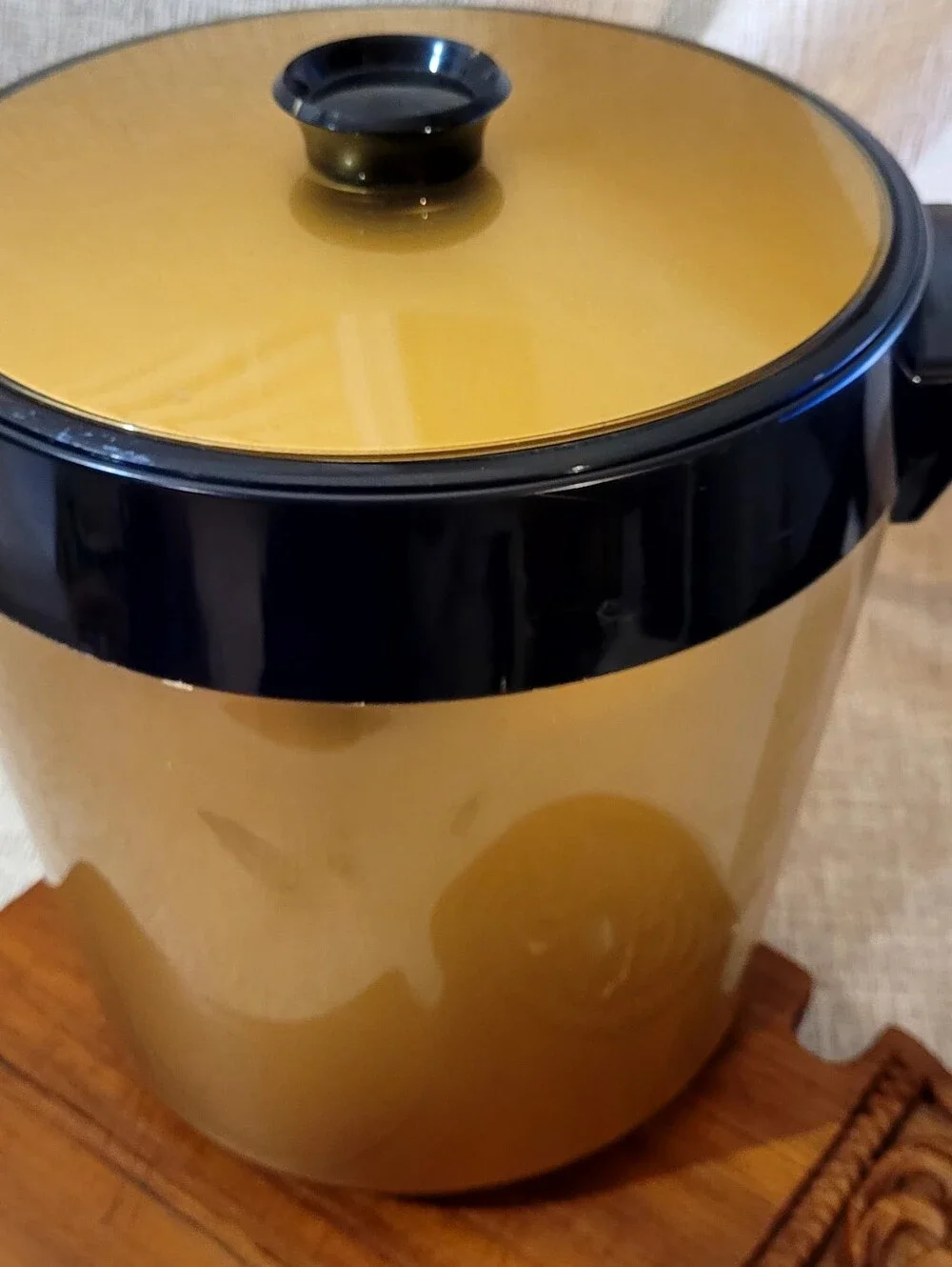 Vintage West Bend Thermo Serv 1 Gallon Insulated Gold Black Ice Bucket USA Made